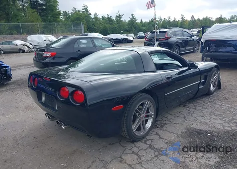 2003 Chevrolet Corvette z USA, uszkodzony, nr VIN 1G1YY22G935124737